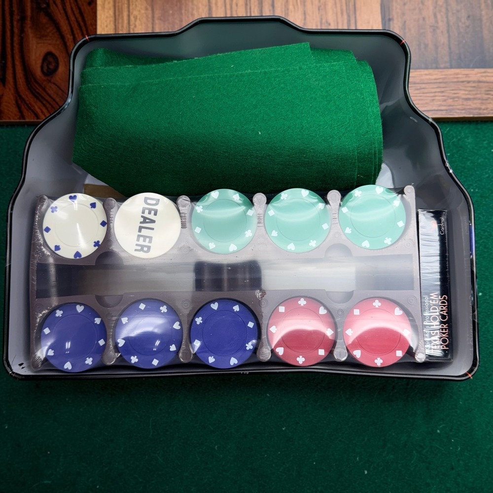 Cardinal Professional Texas Hold'em Poker Set 200 Chips Cards Felt Tin 1425